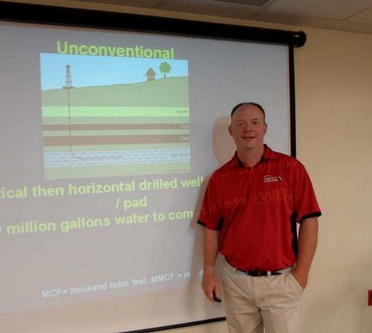 Duxbury shares information on fracing with Orrville Lions Club