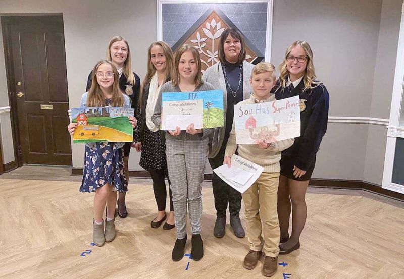 Fifth-graders paint picture of farm life in FFA contest