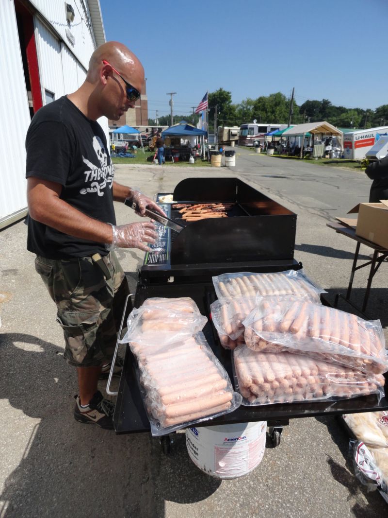 Food distribution provides 20,000 lbs of food
