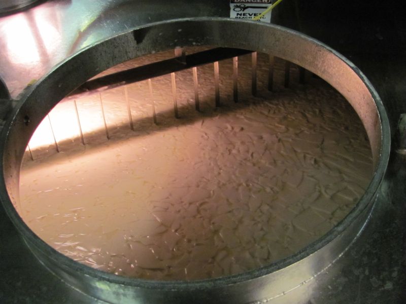 From fresh milk to delicious Swiss cheese – quality control every step of the way