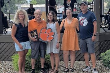 Haswell honored with Distinguished Citizens Award