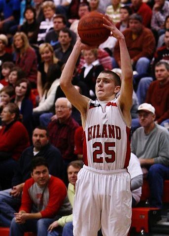 Hawks manhandle Titans in 72-36 victory