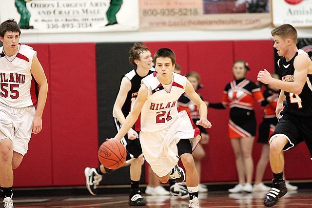 Hawks manhandle Titans in 72-36 victory