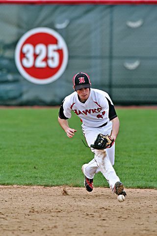 Hawks win a snoozer with 7-0 victory over Cardinals