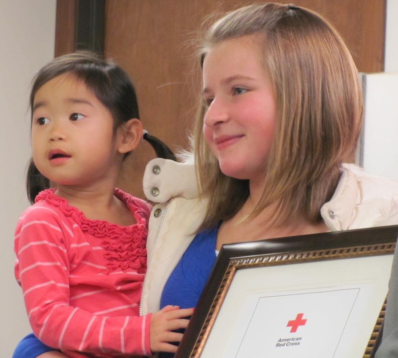 Heroine Allison Wengerd honored by American Red Cross for giving the gift of life to her little sister