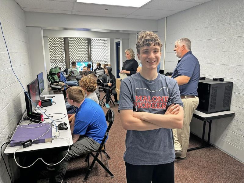 Hershberger ‘Smashes’ his way to a scholarship