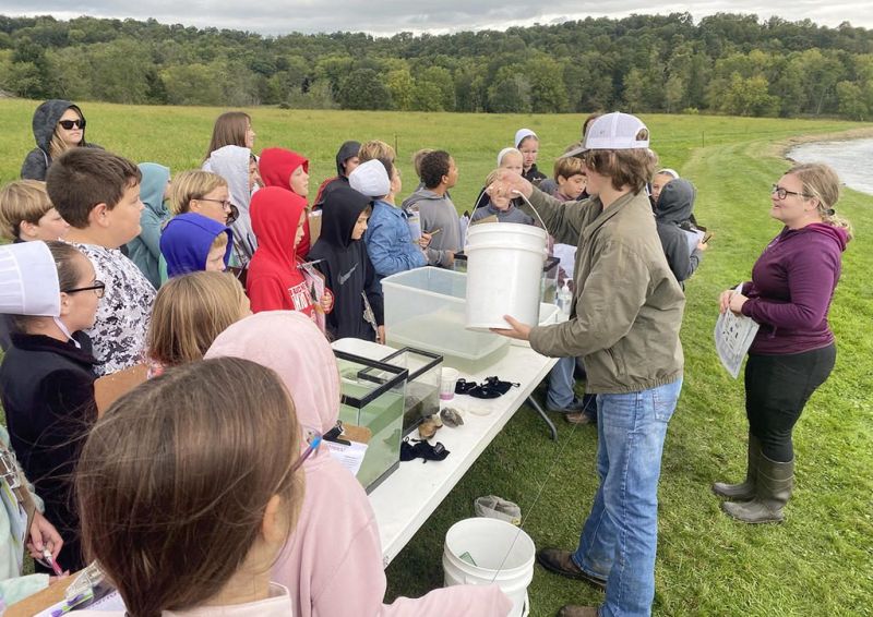 Hiland FFA teens play key role in SWCD’s farm event