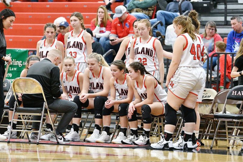 Hiland recovers from 10-0 deficit to upset Waynedale