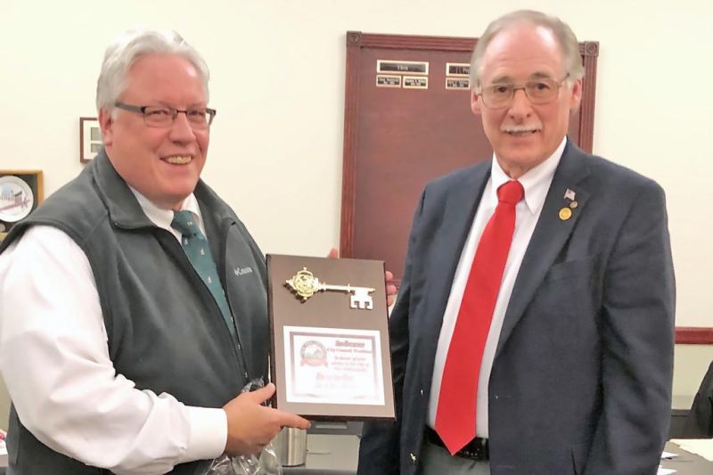 Hitchcock receives Key to the City plaque