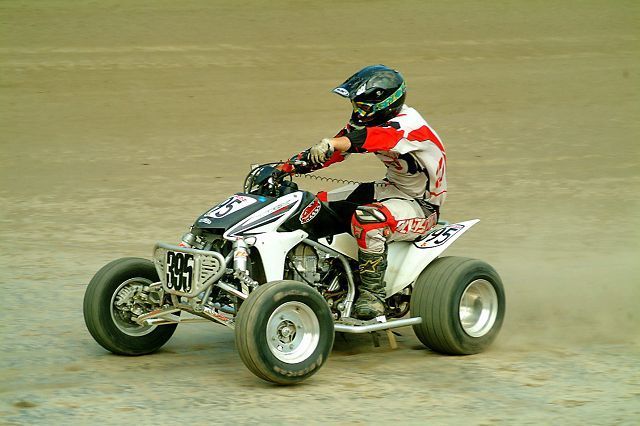 Hometown Outlaw steals the show at Hilltop Speedway