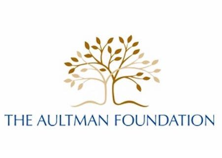 Honor loved ones with Aultman holiday tree light