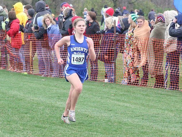 How'd Emily do? Molnar finally grabs the dream after qualifying for State cross country meet