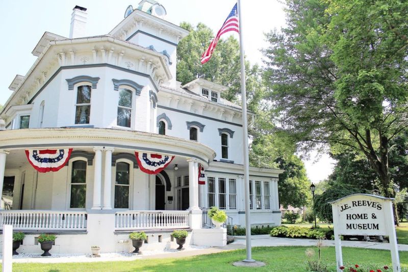 In memory of J.E. Reeves:  Reeves Museum adds new displays