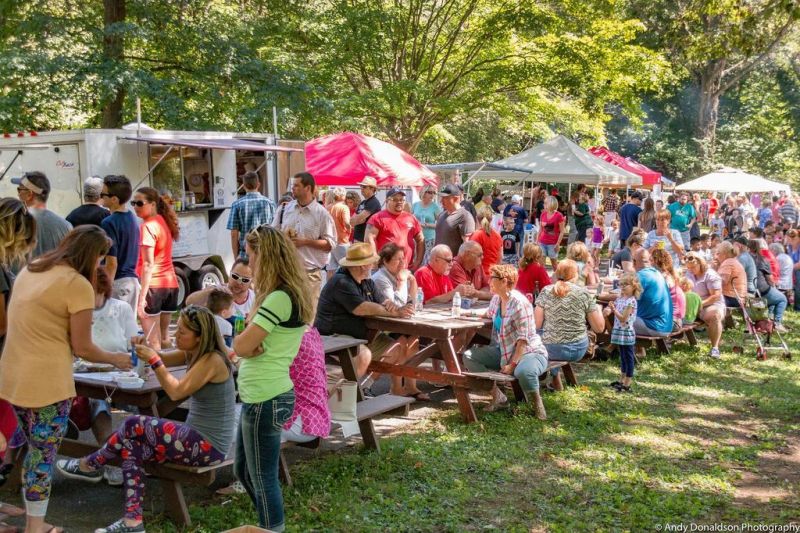 Jammin’ Food Truck Fest is in its 4th year at Schoenbrunn