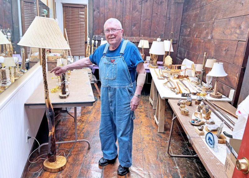 ‘Lamp Man’ shows it’s never too late to reinvent yourself