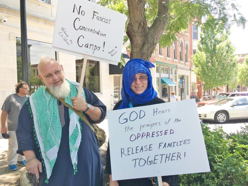 Last-minute rally for immigrants draws large crowd in downtown Wooster