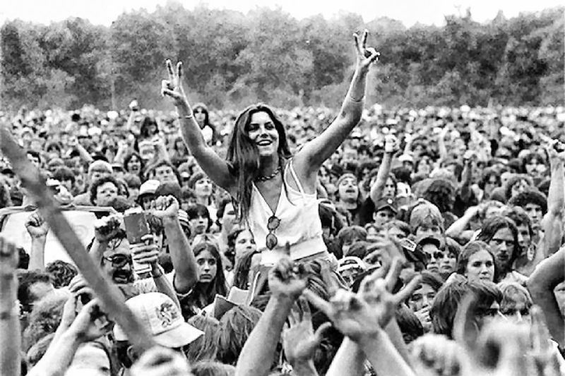 Library programs commemorate 50th anniversary of Woodstock
