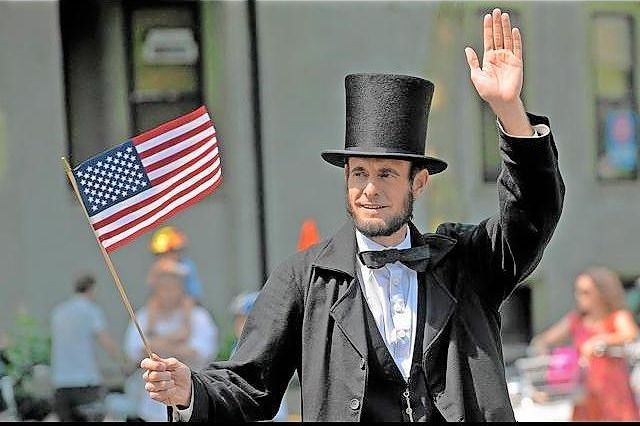 Library welcomes Lincoln portrayer