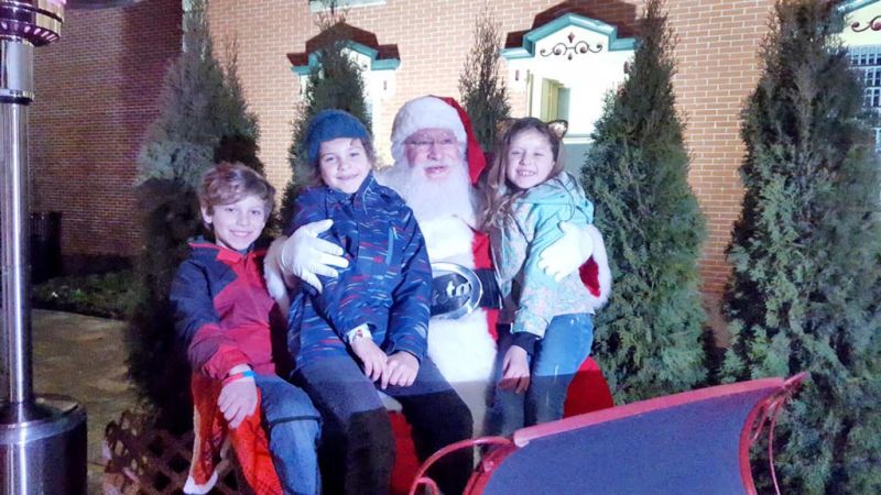 Make downtown Christmas memories at HDM event
