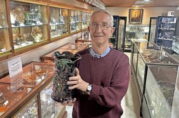 Millersburg Glass Museum adds to People’s Vase collection