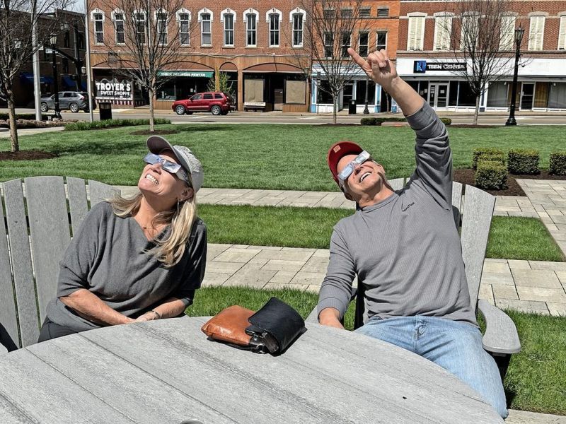 Millersburg eclipses Mansfield for Annapolis couple