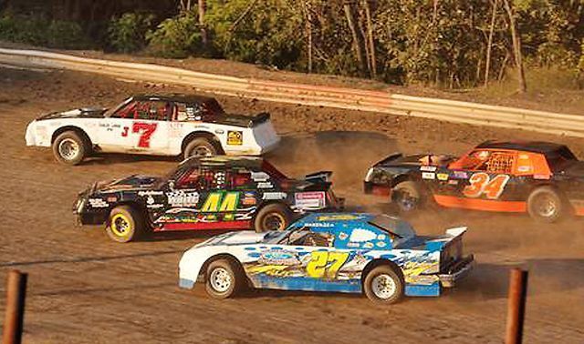 Mother Nature's sorrows make the kids weep at Hilltop Speedway