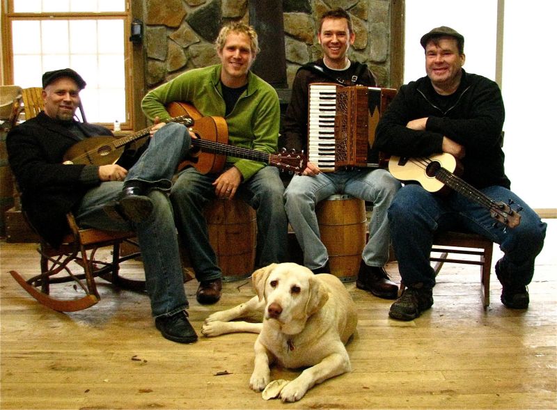 Musical Group Honeytown to Perform at Java Jo Coffee Bar in Berlin