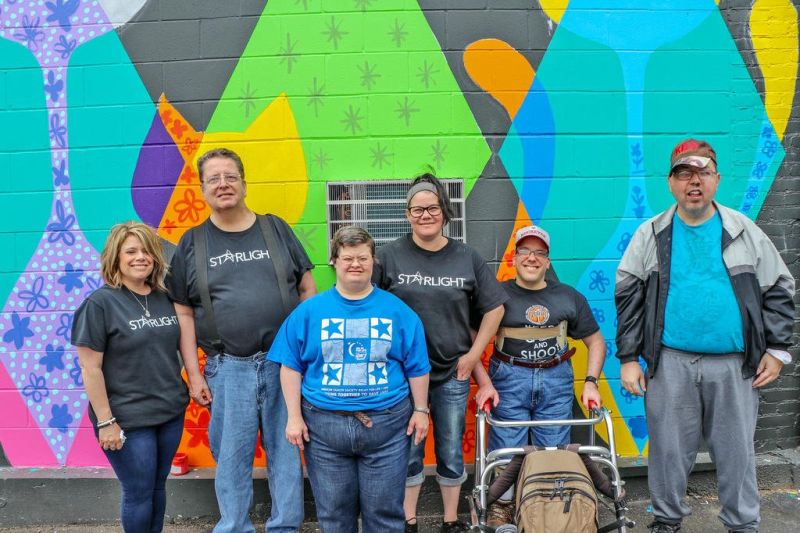 New mural adds color to downtown