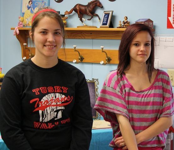 Nicoles Family Fun Day Highlights the Continued Impact of Library; Three Scholarship Awards given