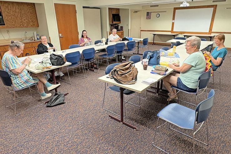 Orrville group knits friendship with yarn