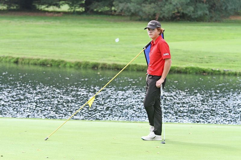 Previewing area high school boys and girls golf teams
