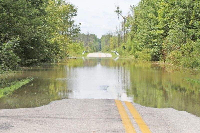 Red Cross spurs an organized effort to combat flooding