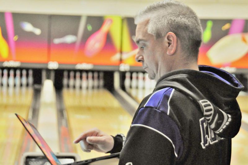 Triway, Wooster bowling teams renew rivalry