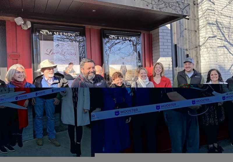 Ribbon cut as new Lyric Theater opens doors