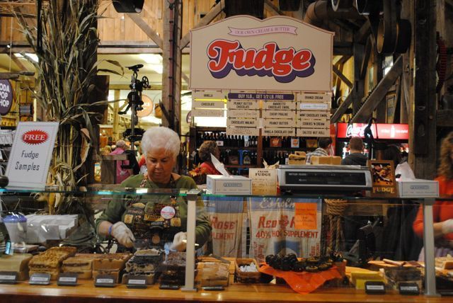 Sales, samples and surprises at Lehmans Fall Festival