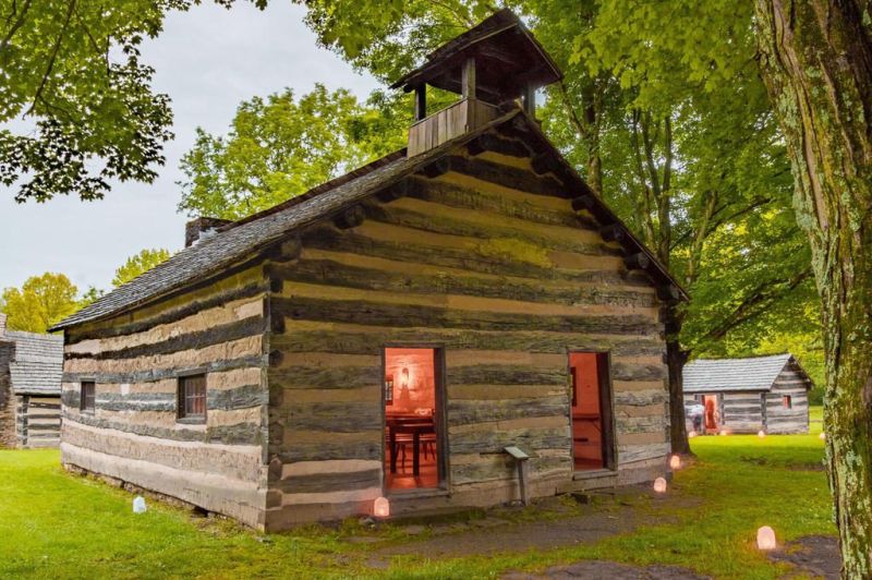 Schoenbrunn Village to hold autumn lantern tours Sept. 16-17