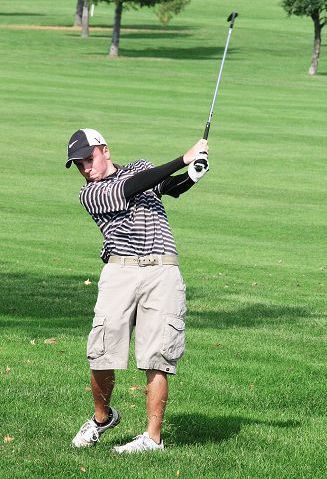 Score one for the youngsters as Hawks surprise at IVC preseason tourney