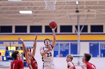 Seniors add stability, now Wooster basketball wants wins