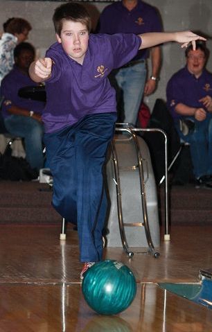 Special Olympics unified bowlers head to Baton Rouge