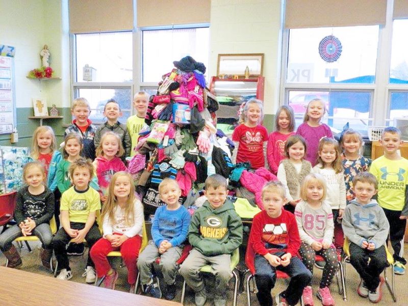 Students create Warming Tree