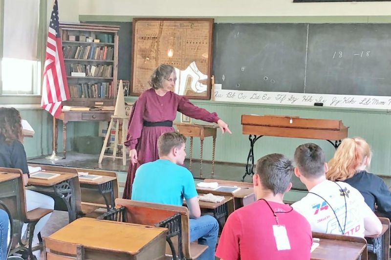 Students learn from the past at Wayne County Historical Society