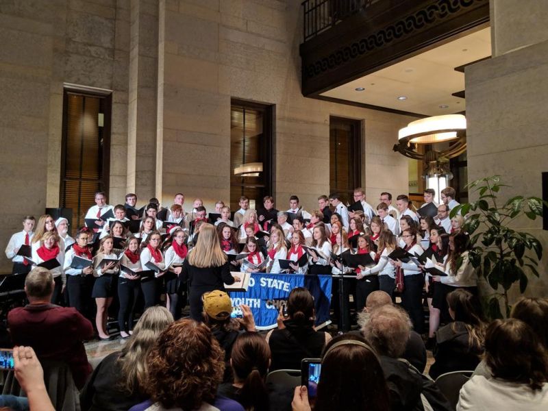 Students serenade at statehouse tree lighting ceremony