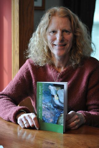 Sugarcreek woman publishes first novel