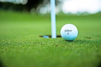 Teams sought for golf scramble event