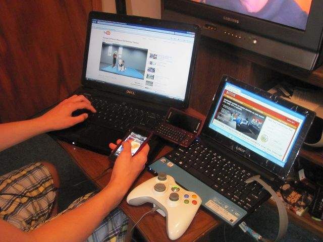 Teens barraged by media