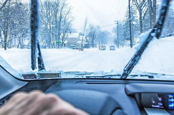 Tips to prevent crashes in winter weather