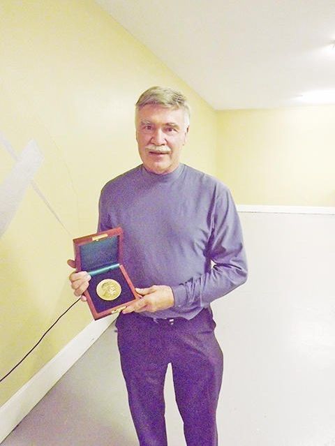 Uhrichsville man receives Carnegie Medal