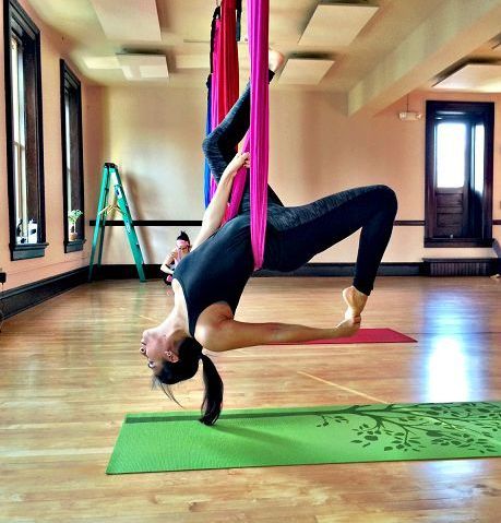 5 benefits of aerial yoga