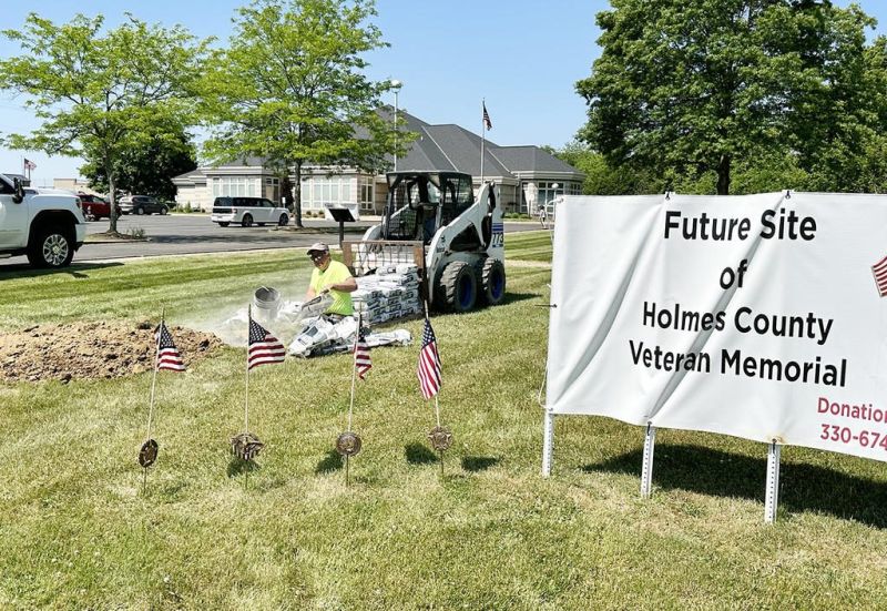 Veterans Memorial Committee Takes Big Step | The Bargain Hunter