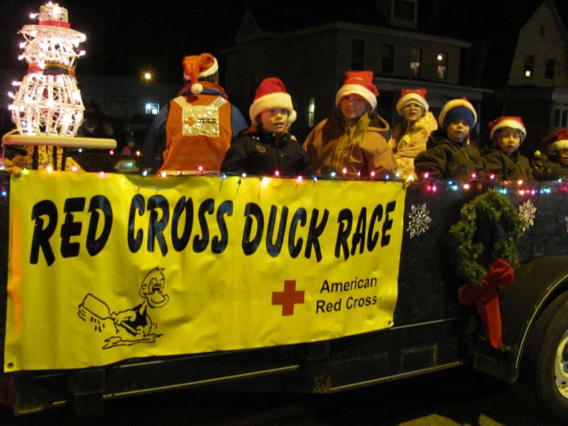 Visions of sugarplums danced in their heads at annual New Philadelphia Christmas Parade